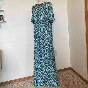 LuLaRoe Maria 3XL Light Blue w/ Black Slinky